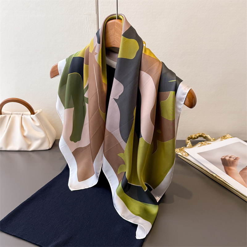 Nuevo Pañuelo Cuadrado para Mu - Scarf Silk Square reseña y precio